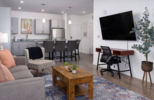 Pelham Apartment | 2 King Suites + Pool Near Oak Mountain