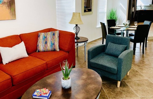 Biggs Field House | 2 Kings in Excelente Área ❤️ near I-10 & Loop 375