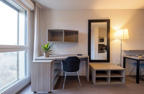 Toulouse South-East Apartment | 2 - L'Envol - Gare - Wifi - Accès PMR