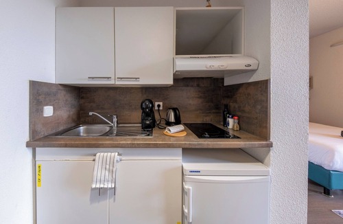 Toulouse South-East Apartment | 2 - L'Envol - Gare - Wifi - Accès PMR