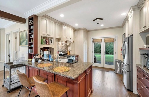 Highland Lake Cottage | 2 Lake Cabins | Pool+HotTub | Game Room & Courts