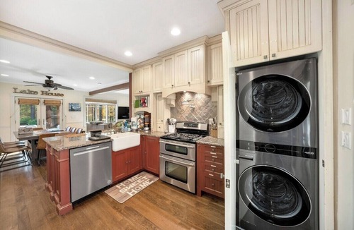 Highland Lake Cottage | 2 Lake Cabins | Pool+HotTub | Game Room & Courts