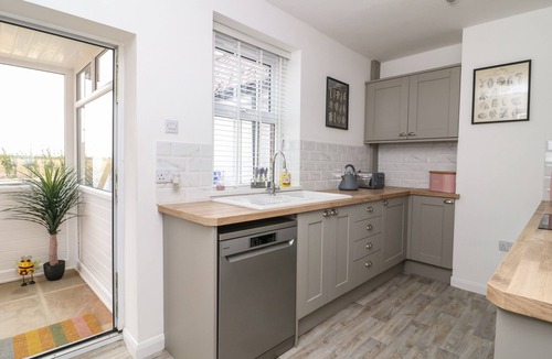 Arnold Cottage | 2 Lane End Cottages