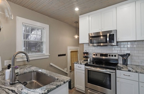 Springfield House | 2 Living Areas & Kids' BunkRoom
