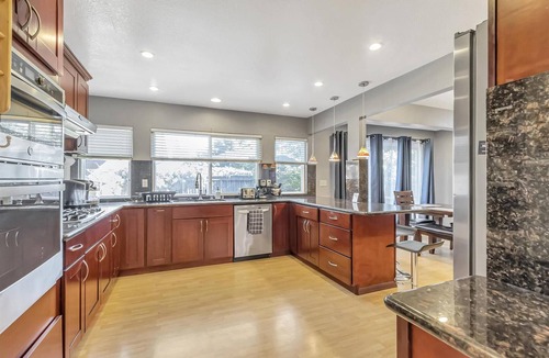 Berryessa House | 2 Living rooms+XL bedrooms+Patio&Grill+3 BA!