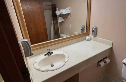 Marysville Hotel | 2 Lodgings w/Free Parking | Less Than a Mile to Pony Express Museum