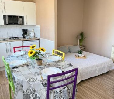 Chambretaud Apartment | 2 logements séparés 2 et 5 couchages au Rez-de-Chaussée à Chambretaud, 5 min Puy du Fou