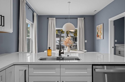 Geneva House | 2 Luxury Townhomes side by side. Walk to Downtown Geneva. Sleep 14!