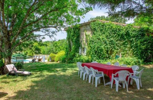Montaigu-de-Quercy House | 2 Maisons de charme avec piscine- en campagne -billard
