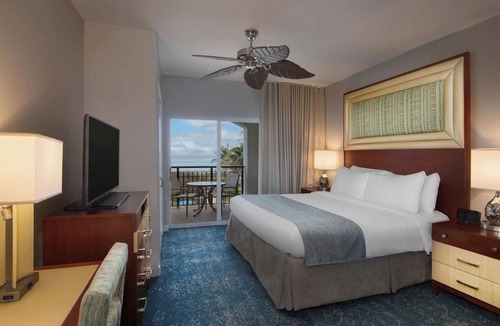 Palm Beach Shores Resort | 2 Marriott's Ocean Pointe Beachfront Resort and Spa