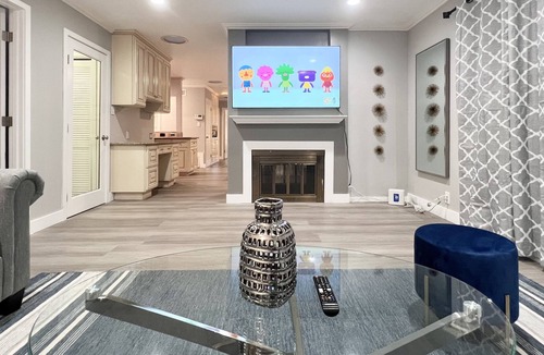 Cambrian House | 2 master! Modern 4B3B+A/C+free parking