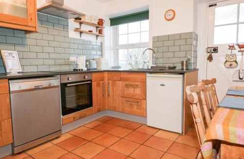 St Minver House | 2 Menefreda Cottages