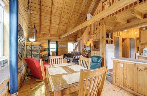Vesta Cabin | 2 Mi to Blue Ridge Pkwy! Mtn Escape w/Fireplace