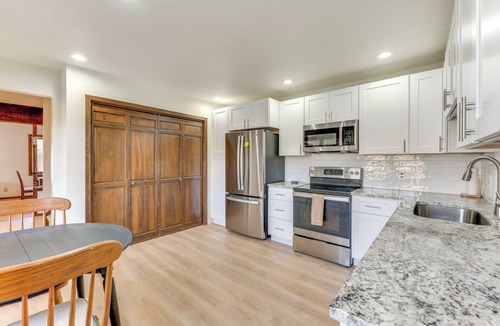 Arapahoe Ridge House | 2 Mi to CU Boulder: Townhome w/Private Deck!