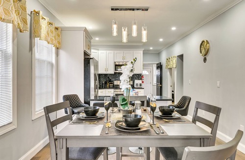 Schenectady Apartment | 2 Mi to Downtown: Charming Apt in Schenectady!