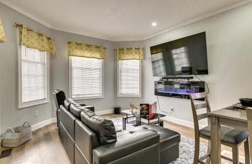 Schenectady Apartment | 2 Mi to Downtown Charming Apt in Schenectady!