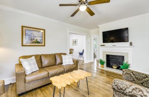New Bern House | 2 Mi to Downtown: Pet-Friendly Home in New Bern!