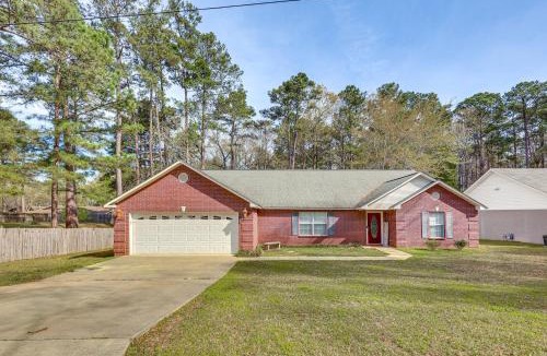 El Dorado House | 2 Mi to Downtown: Work & Play at El Dorado Getaway