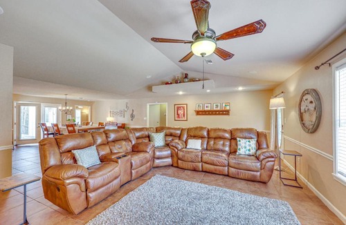 El Dorado House | 2 Mi to Downtown: Work & Play at El Dorado Getaway