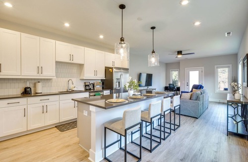 Durham House | 2 Mi to Duke & 3 Mi to Downtown: Durham Townhome