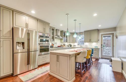 Durham House | 2 Mi to Duke & Dtwn Durham: Modern Home w/Patio!
