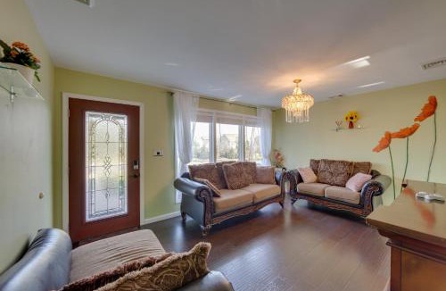 Hummelstown House | 2 Mi to Hersheypark Group Getaway with Deck