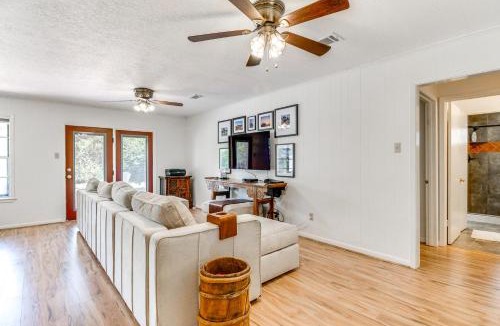 College Station House | 2 Mi to Kyle Field: Bryan Home w/Fenced Yard