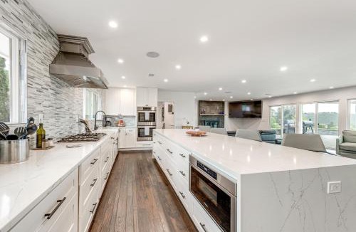 Poway House | 2 Mi to Lake Poway: Mtn-View Escape w/Patio!