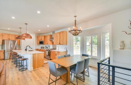 Twin Lakes House | 2 Mi to Lake: Stunning Twin Lakes Home w/Deck