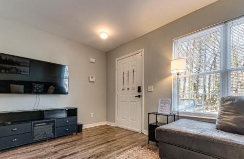 Southwest Raleigh House | 2 Mi to Lenovo Center: Dog-Friendly Getaway