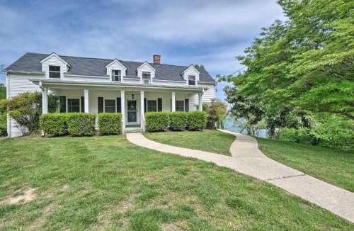California House | 2 Mi to Lighthouse: Waterfront Home w/Dock!
