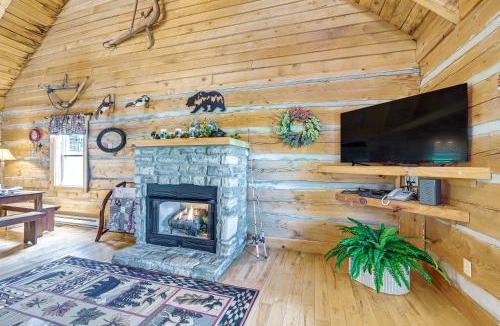 Vesta House | 2 Mi to Mabry Mill: Mtn-View Cabin w/Porch!