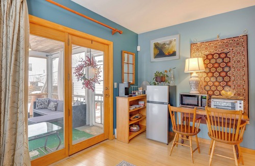 New North End Apartment | 2 Mi to Main Street! Cozy Burlington Guest Suite