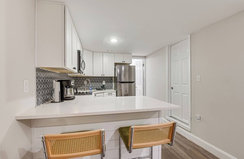 Logan Circle Apartment | 2 Mi to National Mall: Walkable DC Studio!