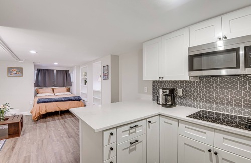 Logan Circle Apartment | 2 Mi to National Mall: Walkable DC Studio!