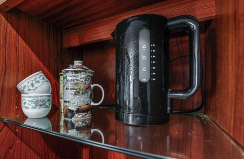 Greenwich Apartment | 2 Mi to NYC Train: Wfh-friendly Greenwich Apt!