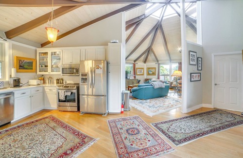 Aptos Cottage | 2 Mi to Ocean: Pet-friendly Abode in Aptos!
