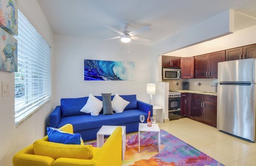 Hallandale Beach Condo | 2 Mi to Ocean: Dog-Friendly Hallandale Beach Condo