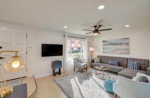 South Scottsdale House | 2 Mi to Old Town! Dog-Friendly Condo w/Pool