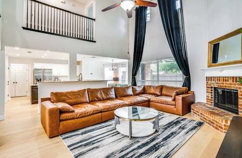 Burleson House | 2 Mi to Old Town: Spacious Burleson Vacation Home