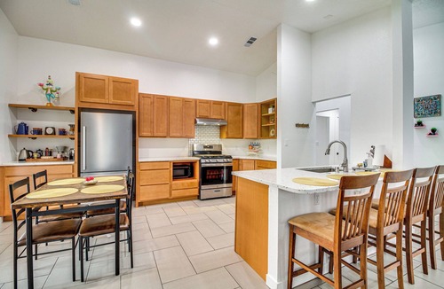 Westside Cottage | 2 Mi to Petroglyph Natl Monument: Updated Home