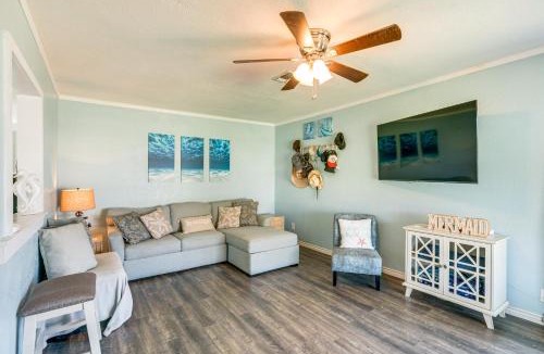 Aransas Pass House | 2 Mi to Redfish Bay: Aransas Pass Home w/Fire Pit
