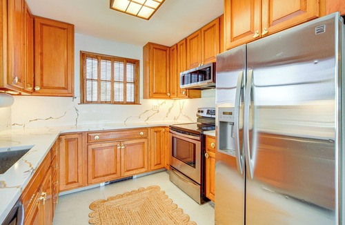 Cape May Court House House | 2 Mi to Stone Harbor Beach: Lovely Bayfront Home
