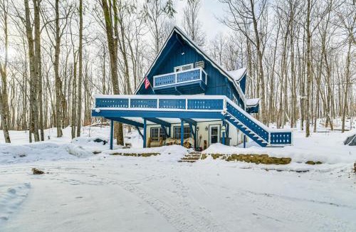 Bellaire House | 2 Mi to Schuss Mountain: Cozy Cabin w/Deck