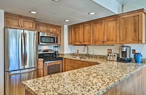 Park Meadows House | 2 Mi to Slopes: Park City Ski Getaway w/Hot Tub!