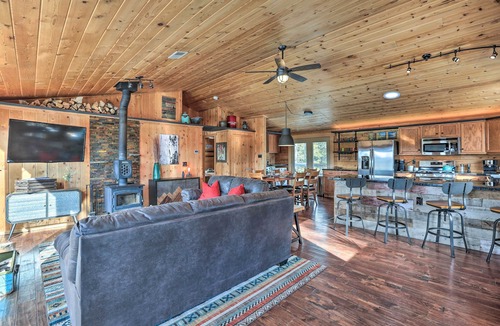Saint Mary's Cabin | 2 Mi to St Mary’s Glacier: Modern Cabin w/Hot Tub