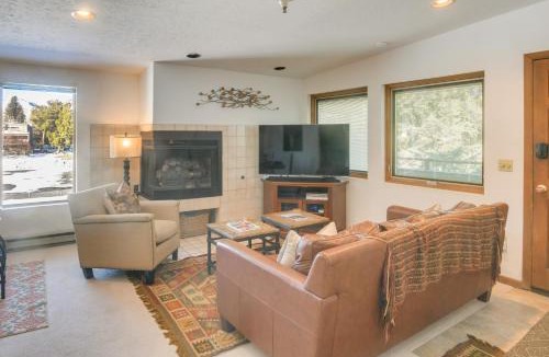 Ketchum Apartment | 2 Mi to Sun Valley Resort Walkable Condo!
