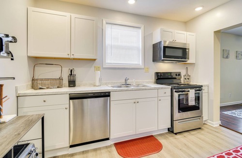 Westside Apartment | 2 Mi to Syracuse University: Apt w/Fire Pit