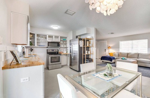 Crystal River House | 2 Mi to Three Sisters Springs: Home w/Patio