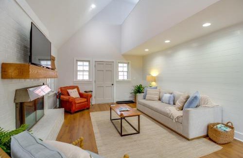 Estill Springs House | 2 Mi to Tims Ford Lake! Cozy Cottage w/Fireplace